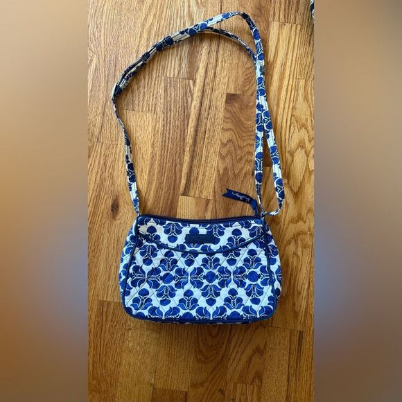 Vera Bradley Cobalt Tile Floral Blue Shoulder Bag - Picture 1 of 9